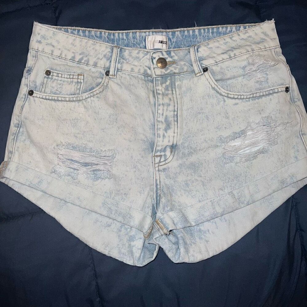 Amuse denim cut off shorts acid washed size 30